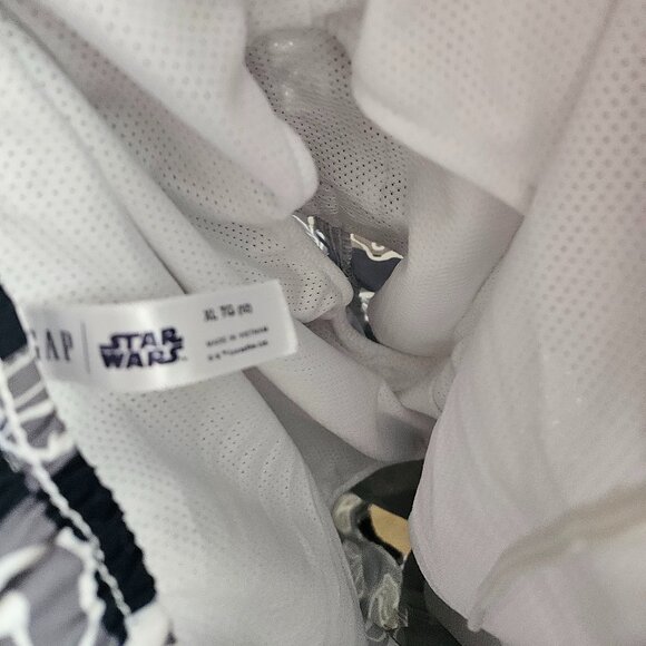 GAP x STAR WARS Boys’ Swim Surf Trunks (Board Shorts) SIZE XL - Picture 5 of 10